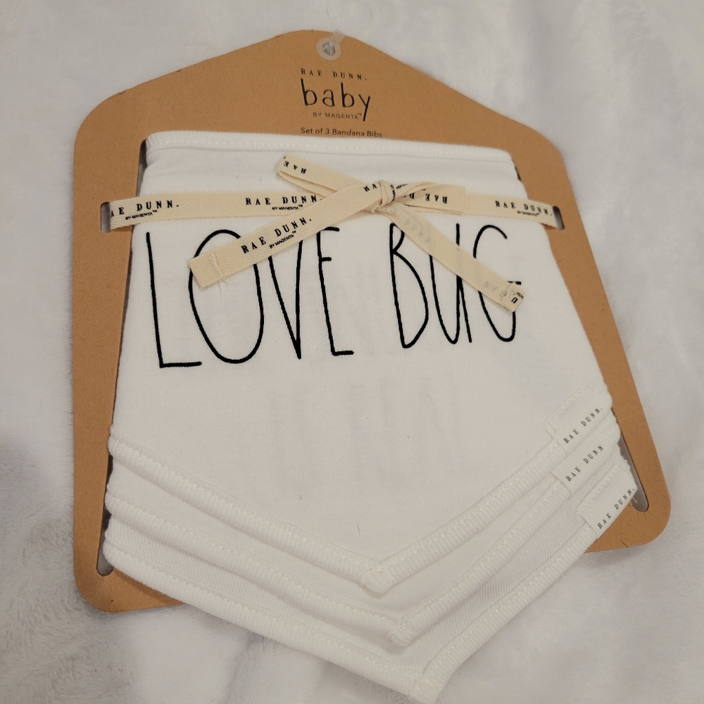 Rae Dunn bib set